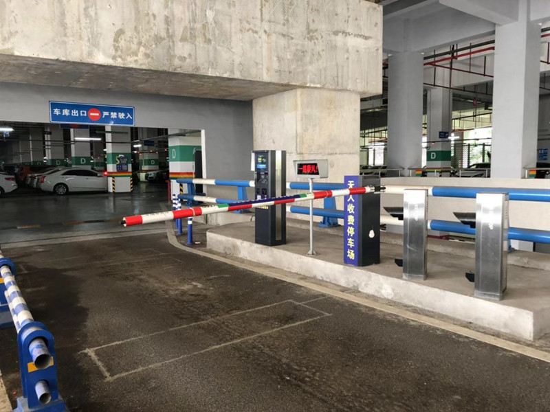 重庆市九龙坡区停车场收费管理系统及设备案例