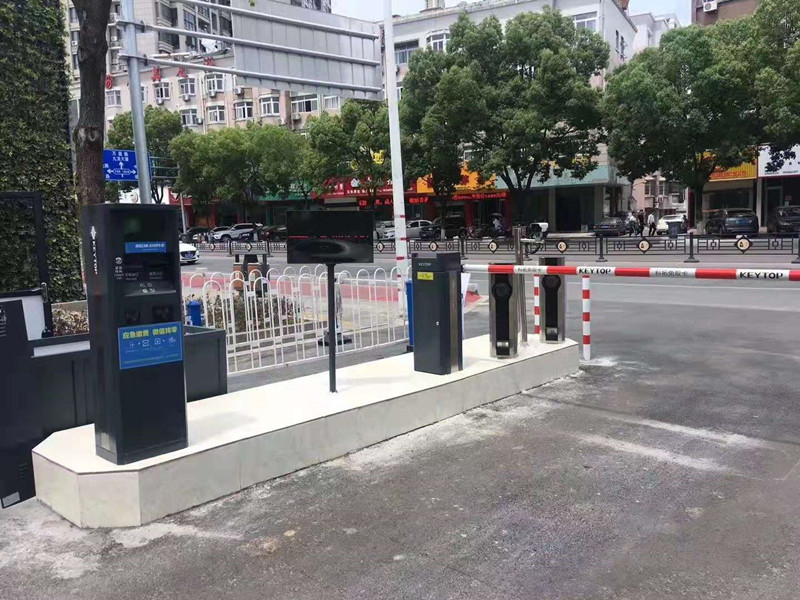 台州温岭月河湾公园停车场收费管理系统及设备案例