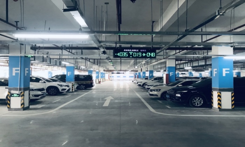 科拓停车场视频车位引导及反向寻车解决方案（车位引导系统解决方案）