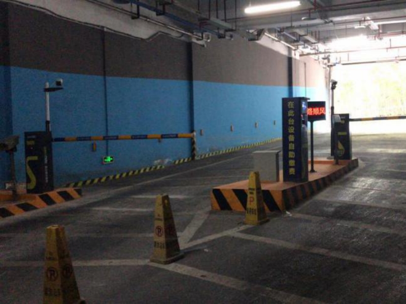 重庆融汇丽笙酒店停车场收费管理系统及设备案例
