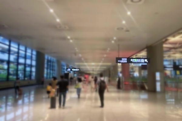 虹桥火车站停车库升级扩建助旅客快捷抵达：提供更便捷的停车体验
