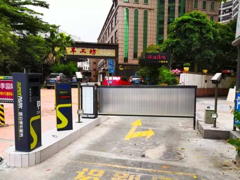 广东东莞东城东方创业大厦停车场收费管理系统及设备案例