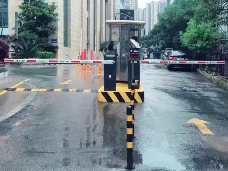 江西九江银行大厦停车场收费管理系统及设备案例