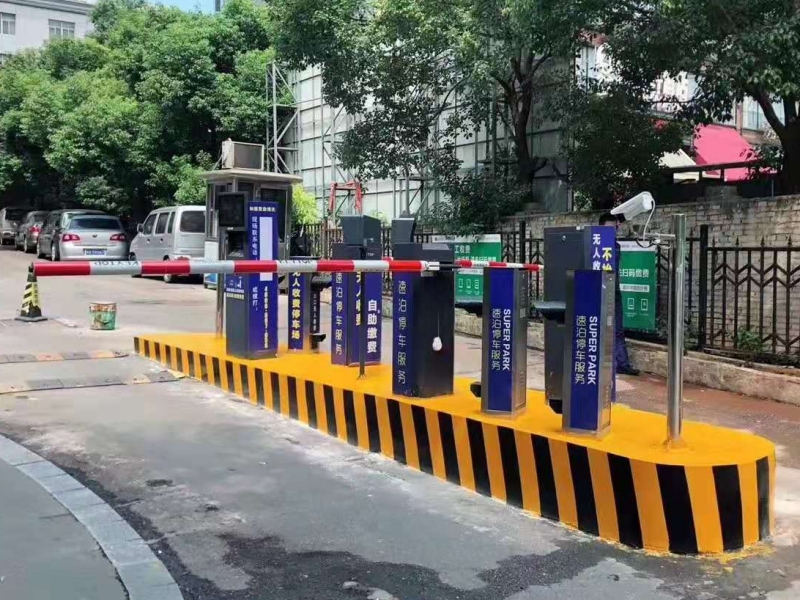 江西九江银行大厦停车场收费管理系统及设备案例