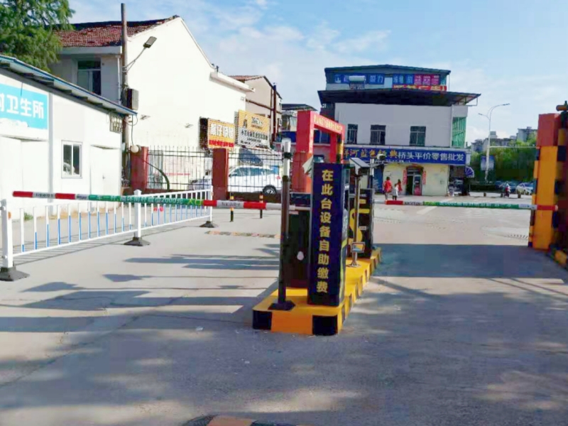 江西南昌晖燕春天小区停车场收费管理系统及设备案例