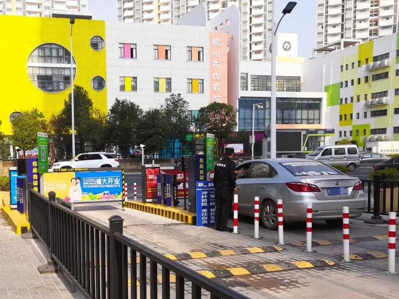 江西赣州达芬奇国际中心停车场收费管理系统及设备案例