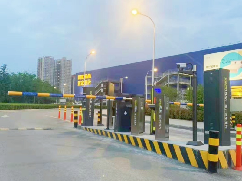 陕西安宜家家居商场停车场道闸系统及设备案例