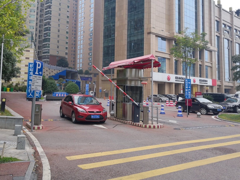长沙湖南佳兴世尊酒店停车场收费管理系统及设备案例