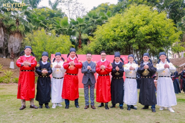 科拓股份举办“初心如磐·筑梦远航”主题年会，国潮游园会