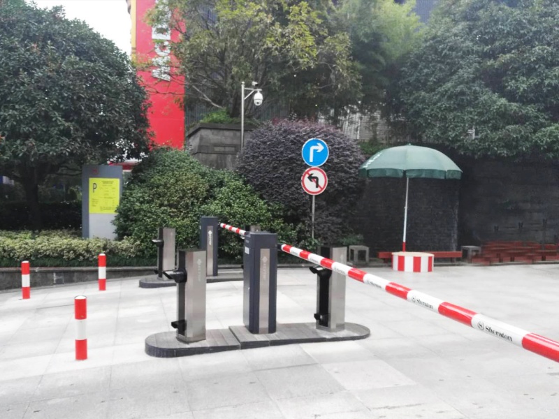 湖南长沙运达喜来登酒店停车场道闸系统及设备案例