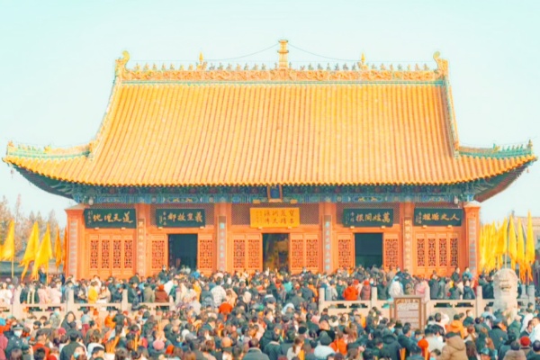 淮阳太昊陵庙会：交通畅通暖心服务，停车场、公交摆渡免费福利