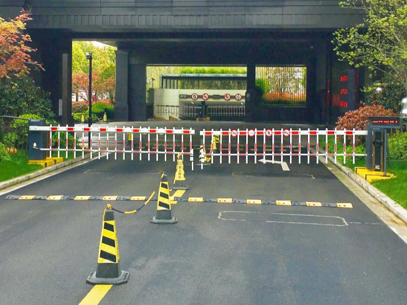 浙江宁波万科官山望小区停车场管理系统及设备案例