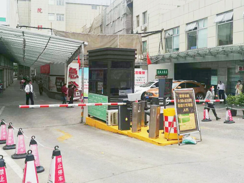 上海安达医院停车场收费管理系统及设备案例