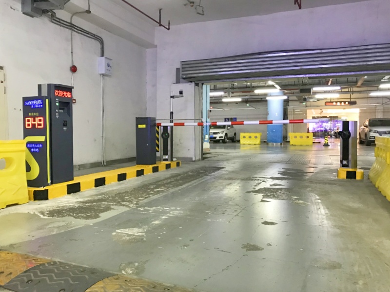 上海环球港停车场收费管理系统及设备案例