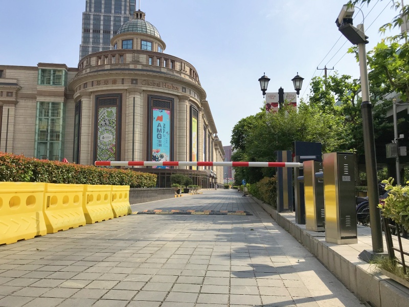 上海环球港停车场收费管理系统及设备案例