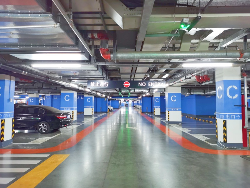山西万达广场(长治高新店)停车场反向寻车系统及设备案例