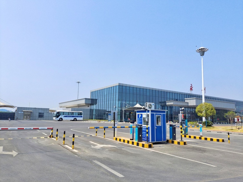 湖南永州零陵机场停车场道闸系统及设备案例