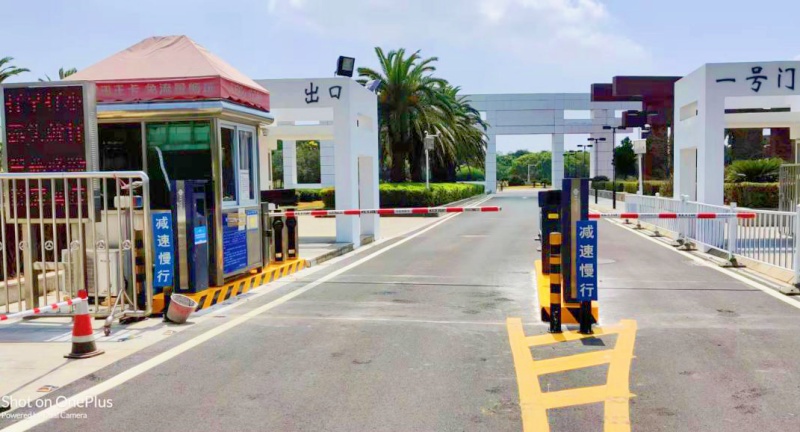 江西南昌大学停车场收费管理系统及设备案例