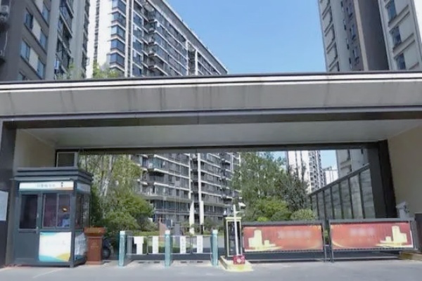 长沙一小区停车费乌龙：1小时停车账单4460元，维权路漫漫