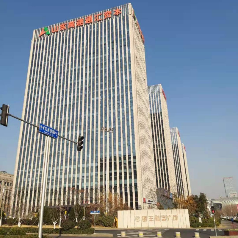 山东济南银丰财富广场停车场道闸系统及设备案例