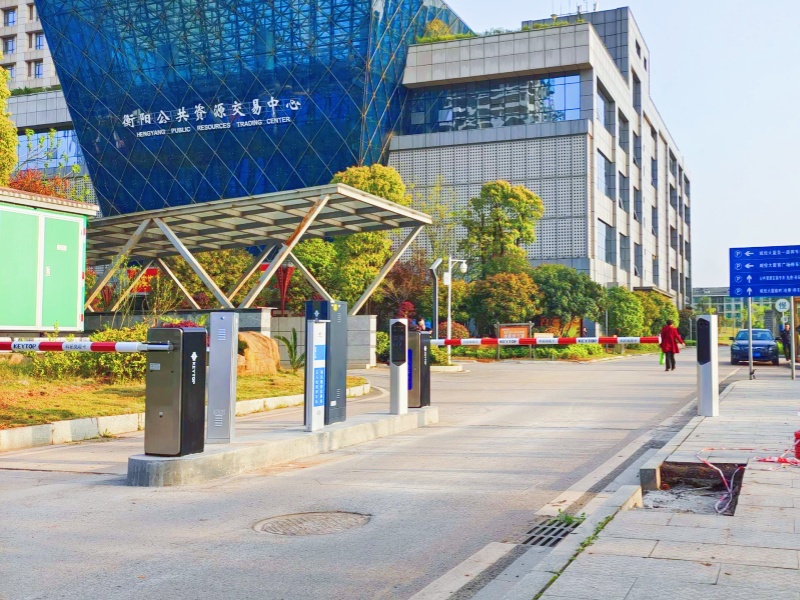 湖南衡阳城投大厦生态停车场收费管理系统及设备案例