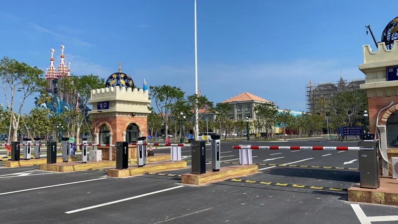 福建泉州八仙过海旅游度假区停车场道闸系统及设备案例