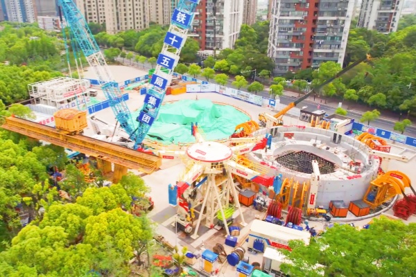静安智慧停车新地标：全球最大垂直立体车库开启市民体验