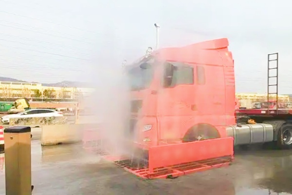 青岛西海岸新区探索扬尘治理新路径：生态停车场实现“空陆协同”管控