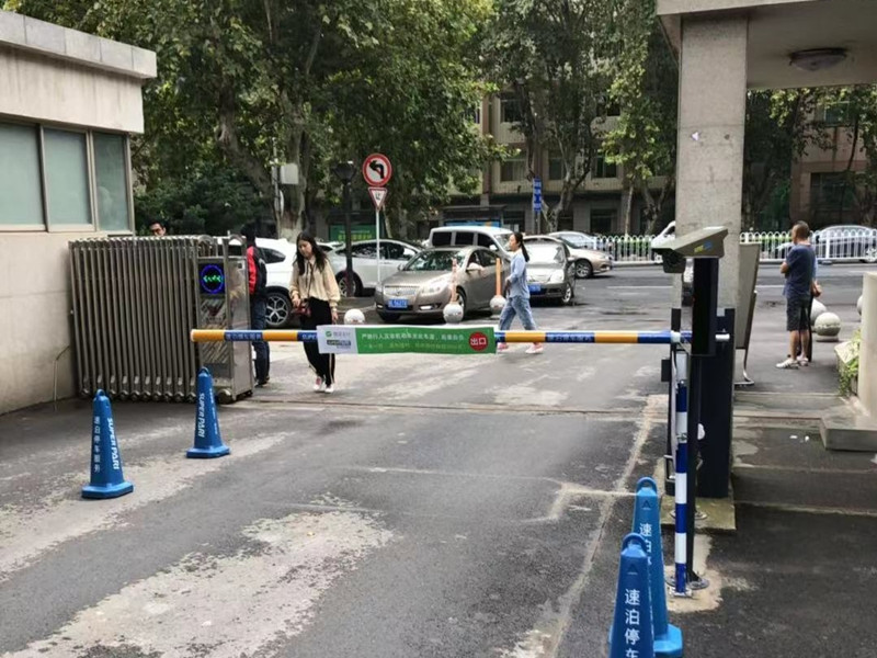 鼓楼区南京医科大学(五台校区)停车场收费管理系统及设备案例