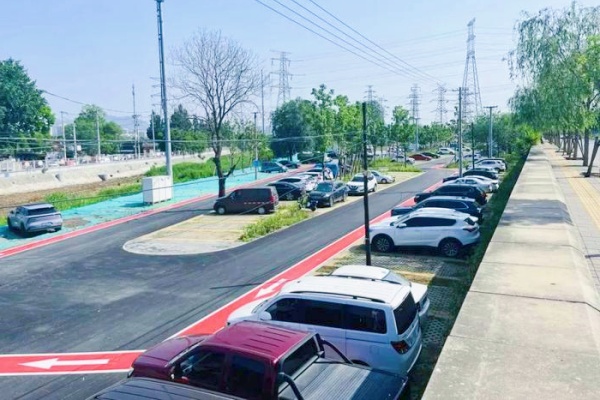 北京冬奥公园东北部区域停车环境整治提升工程完工，实现全面改善
