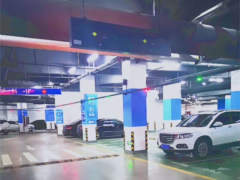 河南平顶山东城茂商业中心停车场道闸系统及设备案例