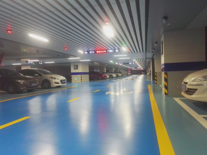 湖南长沙运达中央广场停车场收费管理系统及设备案例