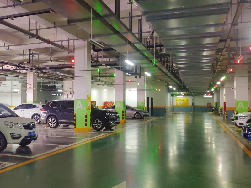 河南郑州朗悦公园道1号停车场收费管理系统及设备案例