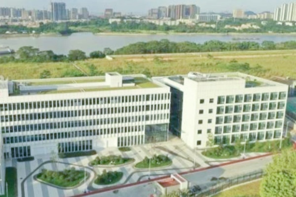 广州地铁十二号线大学城南停车场：绿色智能枢纽助力轨道新篇章