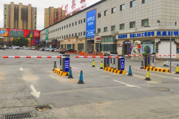 智能道闸系统深度解析：现代停车场管理的核心解决方案