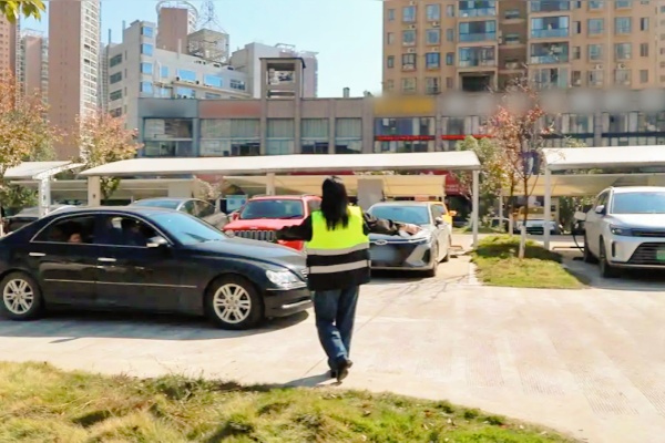 湘超永州赛区开赛,中心城区1.1万余个泊车位实行免费开放 湘超永州赛区开赛,中心城区1.1万余个泊车位实行免费开放