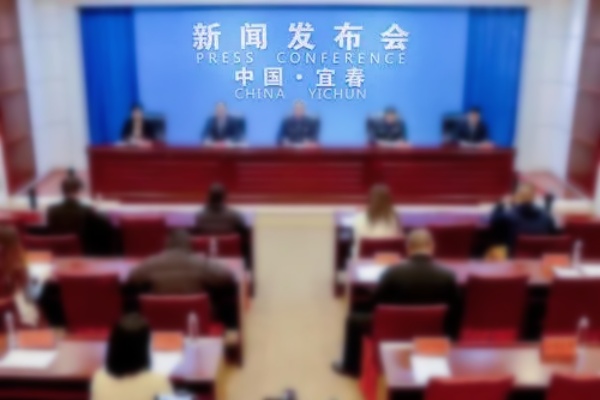 宜春多部门联合施策优化停车管理，2840个泊位完成“加减法”