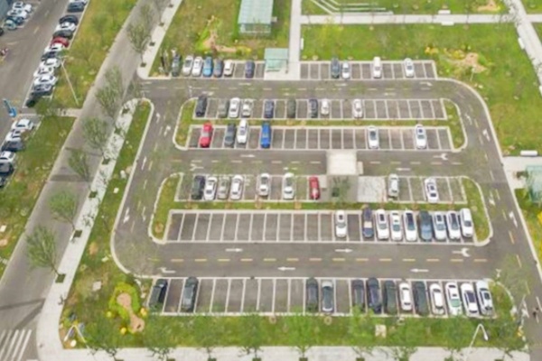 宿迁停车治理落地:新增泊位超9000个,公共出行网络持续完善 宿迁停车治理落地:新增泊位超9000个,公共出行网络持续完善