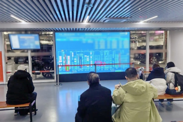 北京南站P2停车场智慧化升级完工,标识与导航系统同步优化 北京南站P2停车场智慧化升级完工,标识与导航系统同步优化