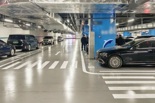 北京南站P2停车场智慧化升级完工,标识与导航系统同步优化 北京南站P2停车场智慧化升级完工,标识与导航系统同步优化