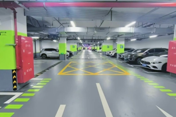 上海黄浦去年新增310个停车泊位，智慧化与共享模式缓解核心区“一位难求”