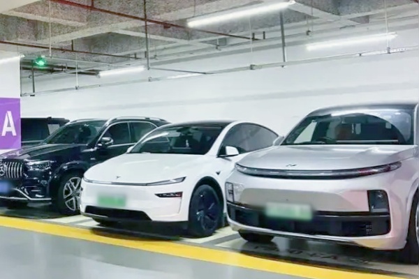 杭州东站车路云项目交付验收,近4000个车位实现精准导航 杭州东站车路云项目交付验收,近4000个车位实现精准导航