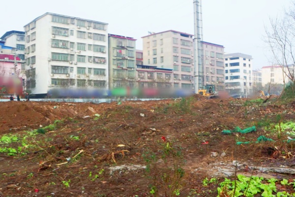 南县推进公共停车位建设,春节前投用,盘活闲置地新增527个车位 南县推进公共停车位建设,春节前投用,盘活闲置地新增527个车位