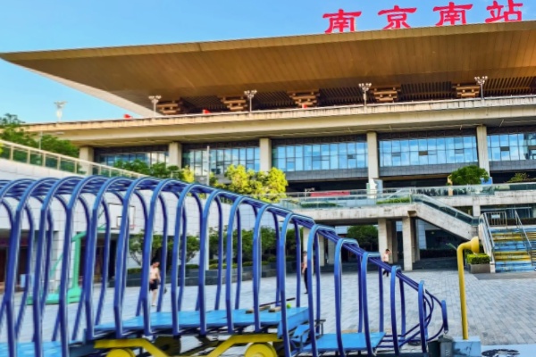 资本加速布局停车场领域，供需失衡成核心行业背景