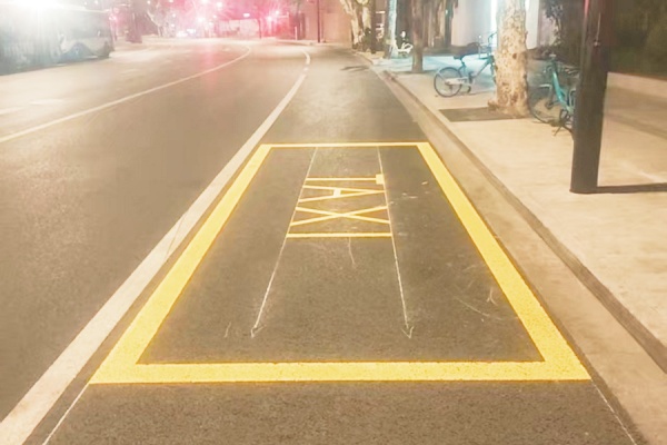 上海部分出租车“内急停车点”因施工消失,回访显示已有两处恢复 上海部分出租车“内急停车点”因施工消失,回访显示已有两处恢复